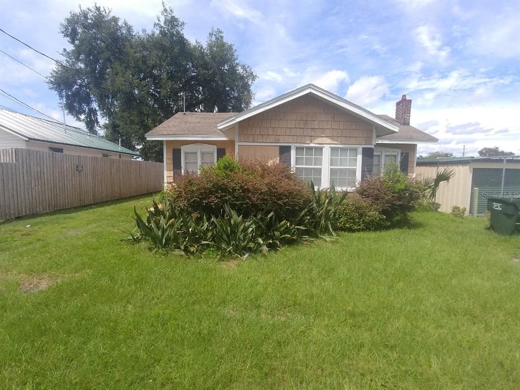 1222 E LEMON STREET LAKELAND, FL 33801