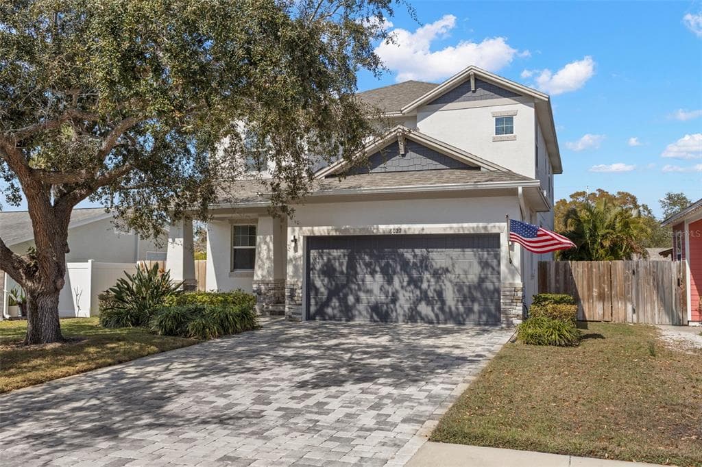 8027 27TH AVENUE N ST PETERSBURG, FL 33710