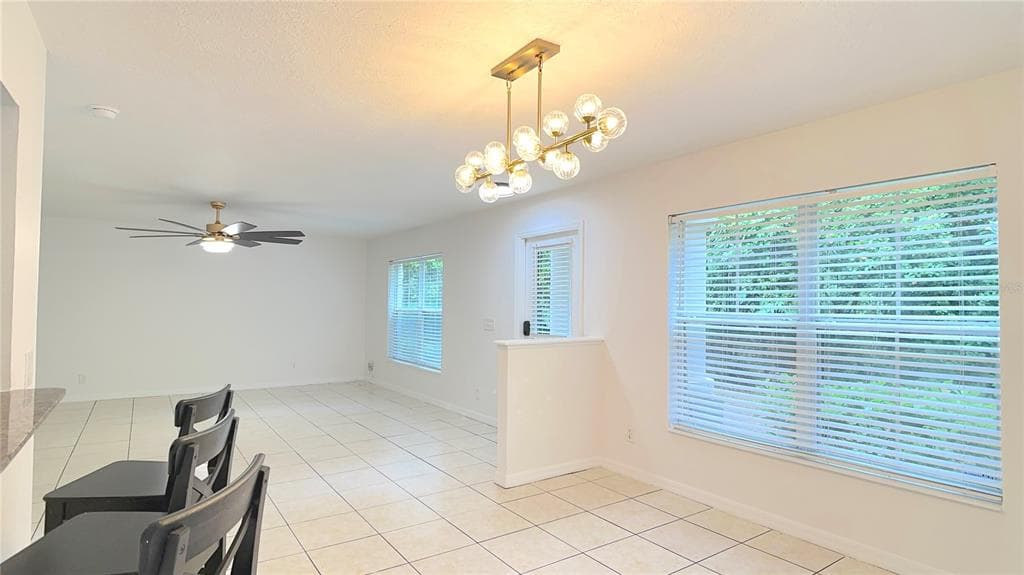 9402 CHARLESBERG DRIVE TAMPA, FL 33635