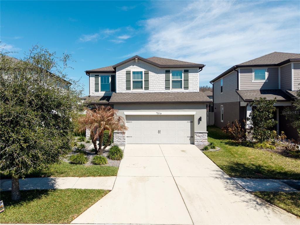 7516 YALE HARBOR DRIVE WESLEY CHAPEL, FL 33545
