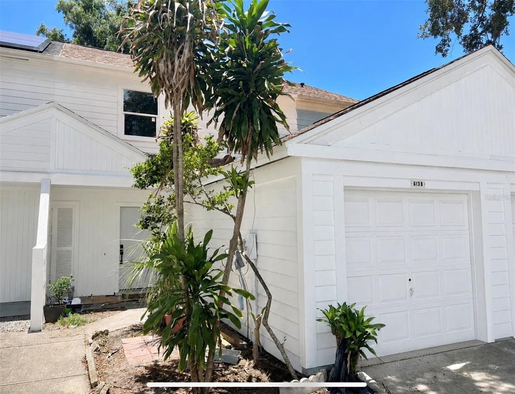 6138 OAK CLUSTER CIRCLE