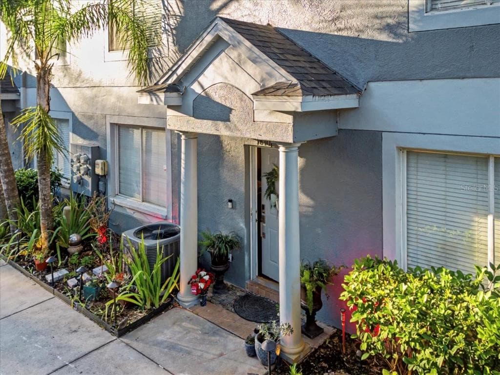 18101 PARADISE POINT DRIVE