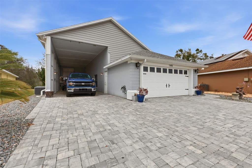 1406 CHALLENGER AVENUE DAVENPORT, FL 33897
