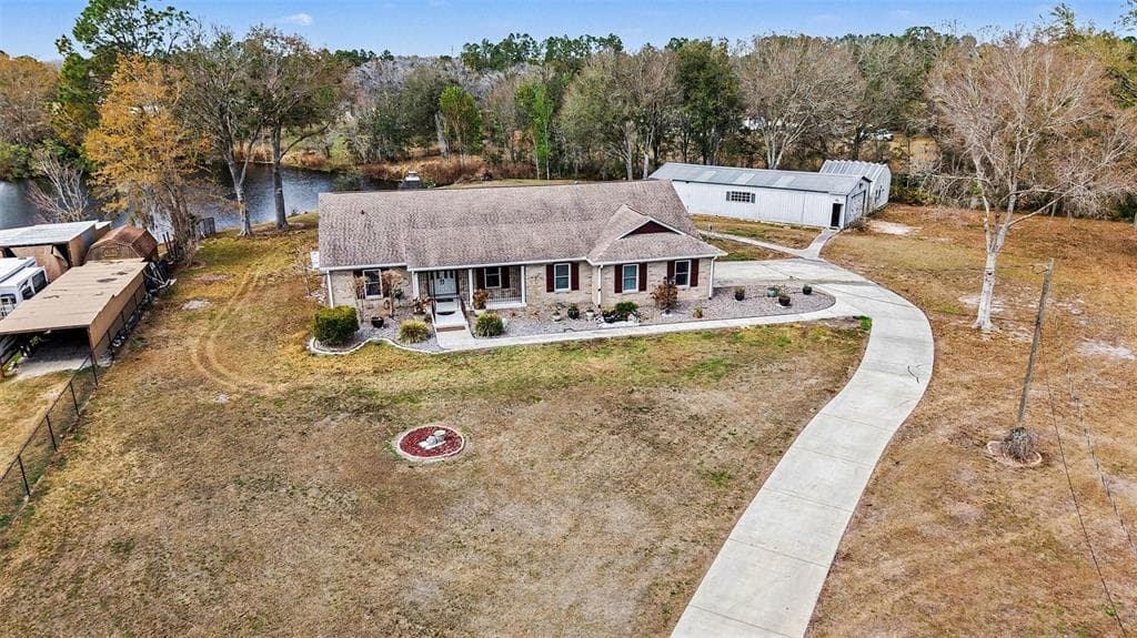 31835 CROMWELL LANE WESLEY CHAPEL, FL 33543