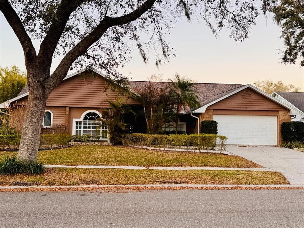 16713 NE SHEFFIELD PARK DR, STREET LUTZ, FL 33549