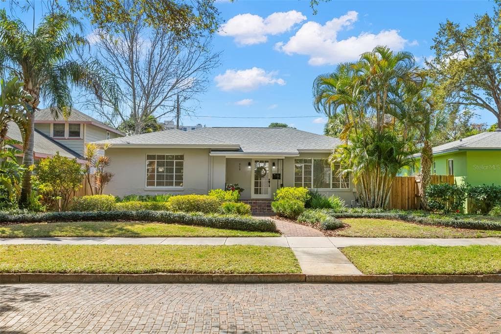 516 13TH AVENUE NE ST PETERSBURG, FL 33701