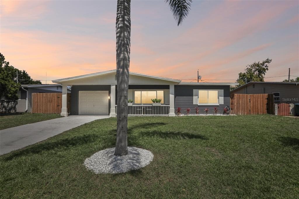 8541 75TH PLACE SEMINOLE, FL 33777