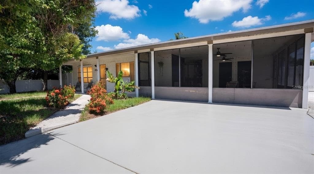 6509 SAWYER PLACE TAMPA, FL 33634