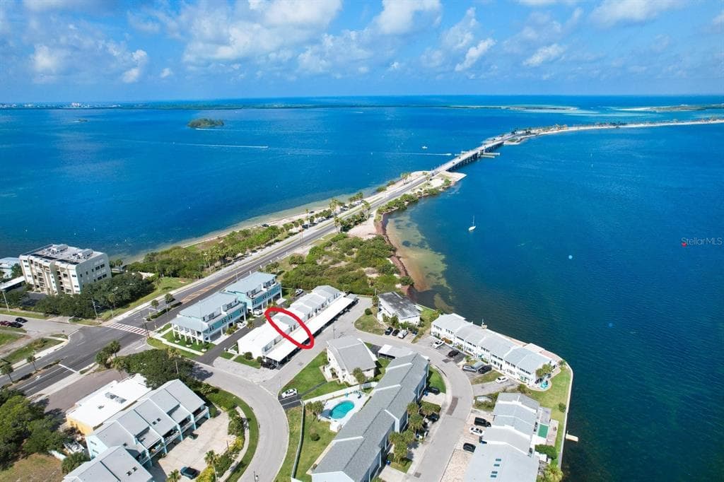 212 BUNKER HILL LANE UNIT 212 DUNEDIN, FL 34698