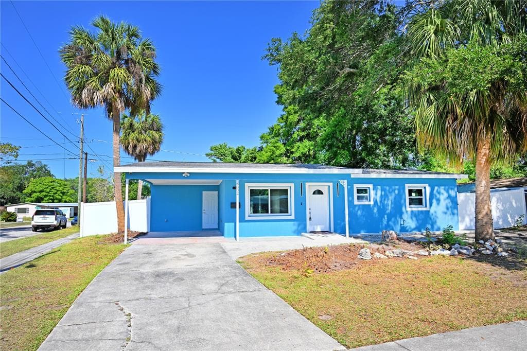 6002 TOWN N COUNTRY BOULEVARD