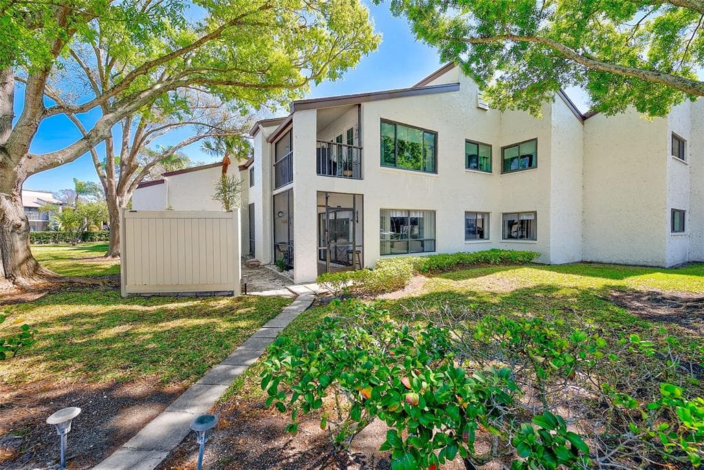 700 STARKEY ROAD UNIT 1216