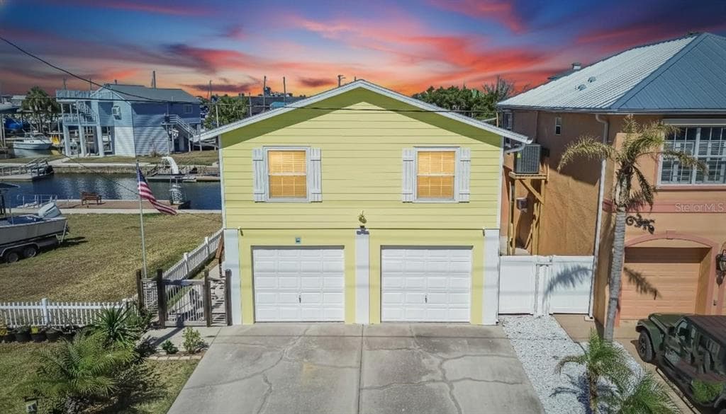6331 LONNIE LEE LANE HUDSON, FL 34667
