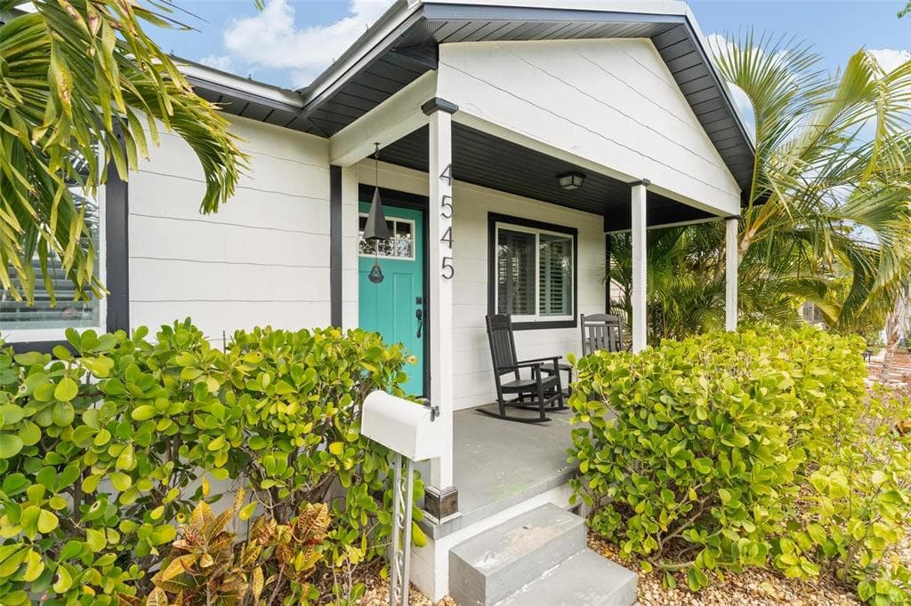 4545 BURLINGTON AVENUE N ST PETERSBURG, FL 33713