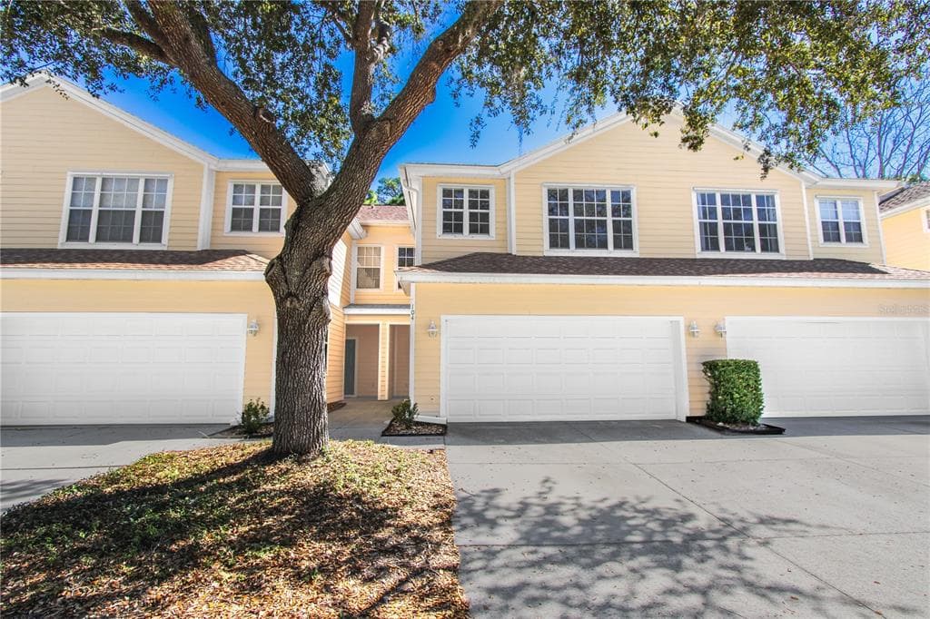 6407 ROSEFINCH COURT UNIT 104 LAKEWOOD RANCH, FL 34202