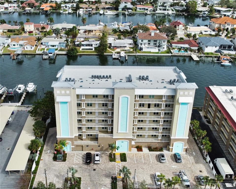 125 ISLAND WAY UNIT 502 CLEARWATER BEACH, FL 33767