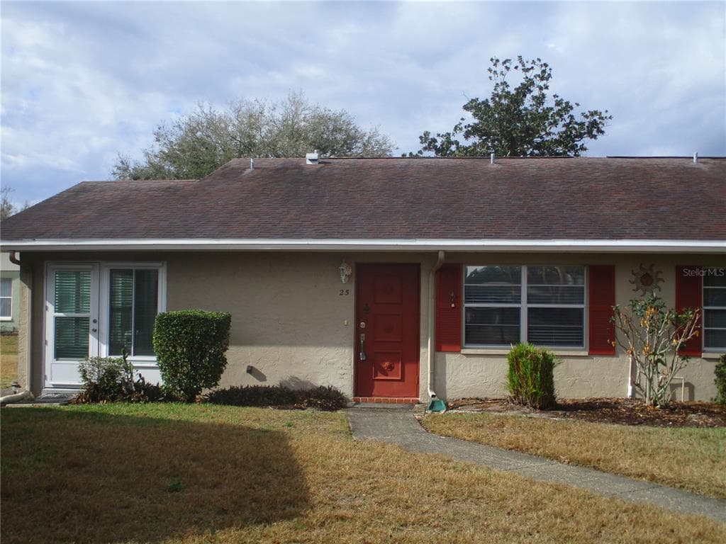 1904 CANTERBURY LANE UNIT 25 SUN CITY CENTER, FL 33573