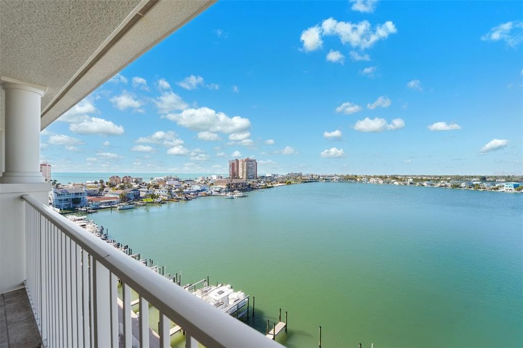17735 GULF BOULEVARD UNIT 702