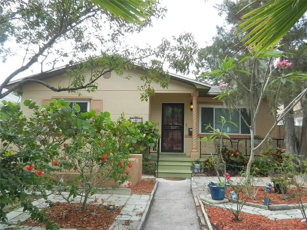 1461 28TH AVENUE N ST PETERSBURG, FL 33704