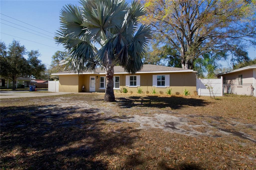10202 N BOULEVARD TAMPA, FL 33612