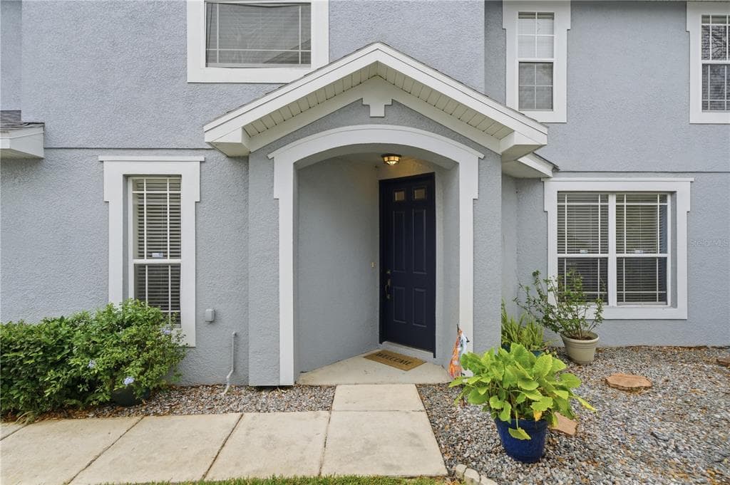 6218 PARKSIDE MEADOW DRIVE TAMPA, FL 33625