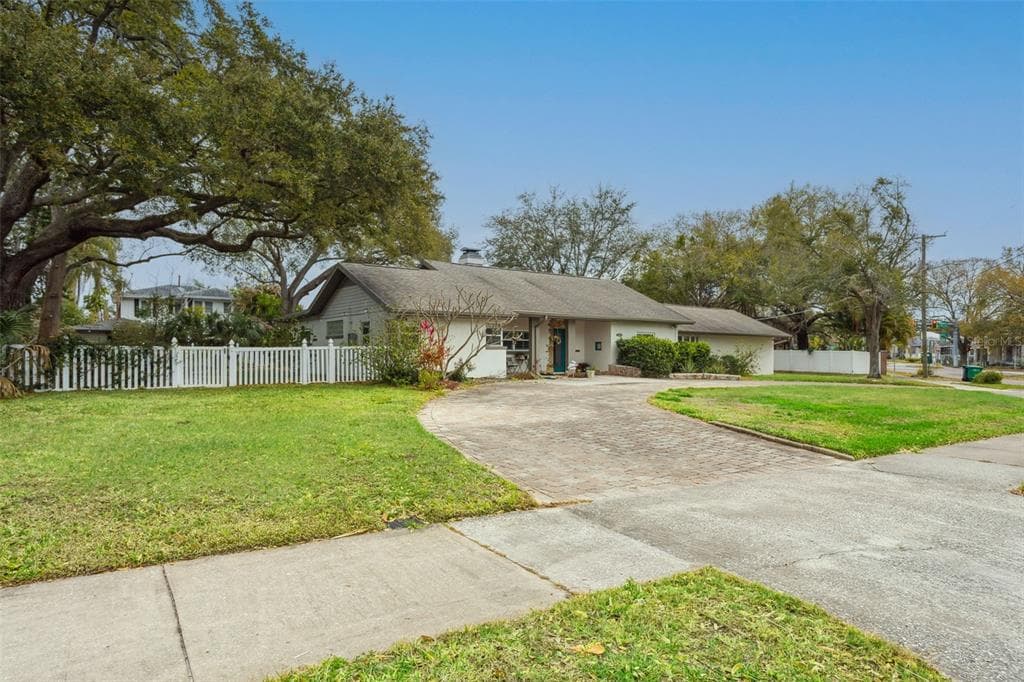 2603 N RIDGEWOOD AVENUE TAMPA, FL 33602