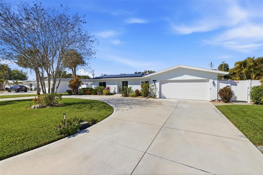 4029 38TH WAY S ST PETERSBURG, FL 33711