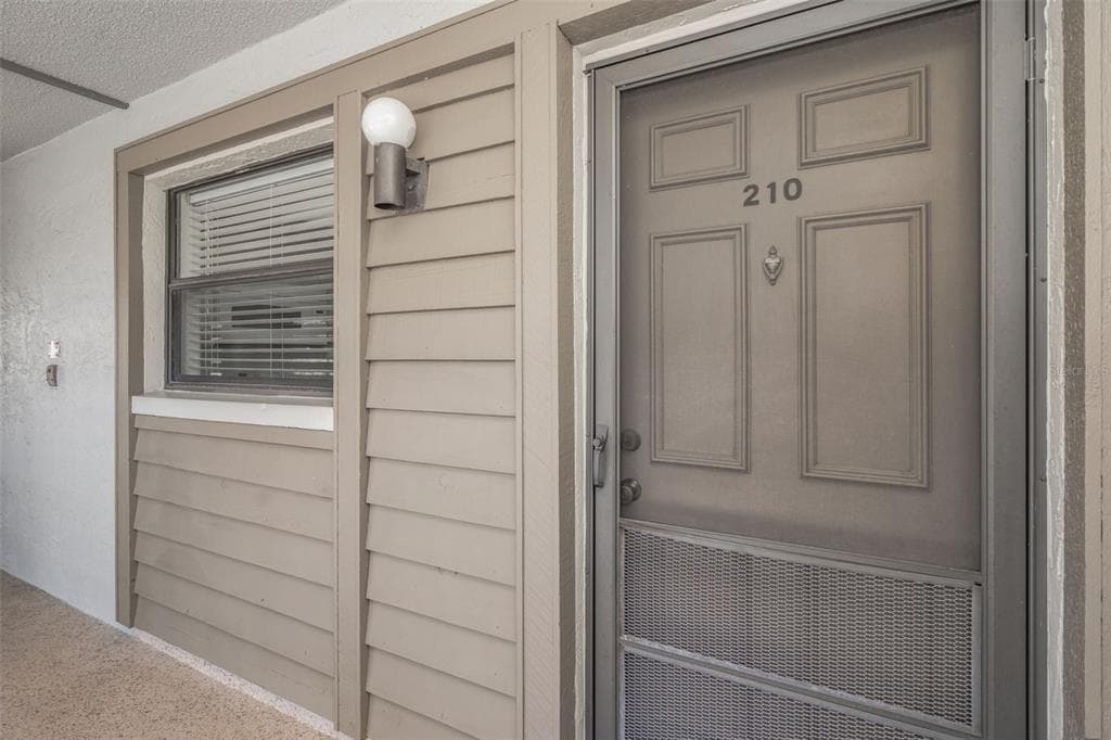 3034 EASTLAND BOULEVARD UNIT D210 CLEARWATER, FL 33761