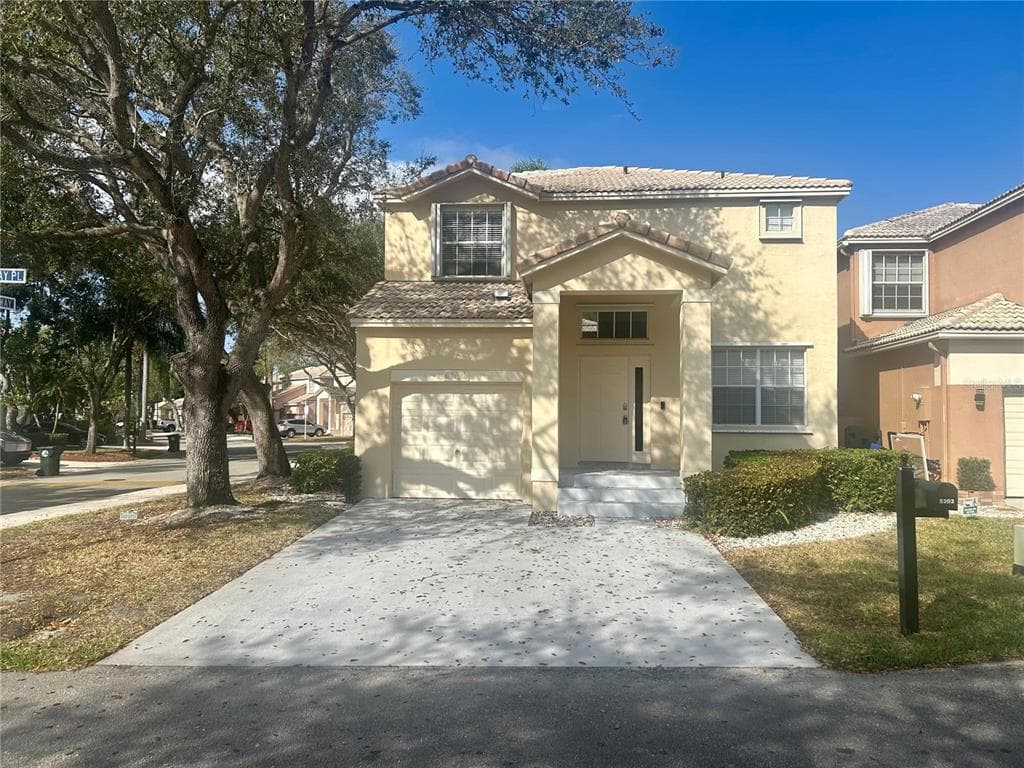 5203 EAGLE CAY PLACE COCONUT CREEK, FL 33073