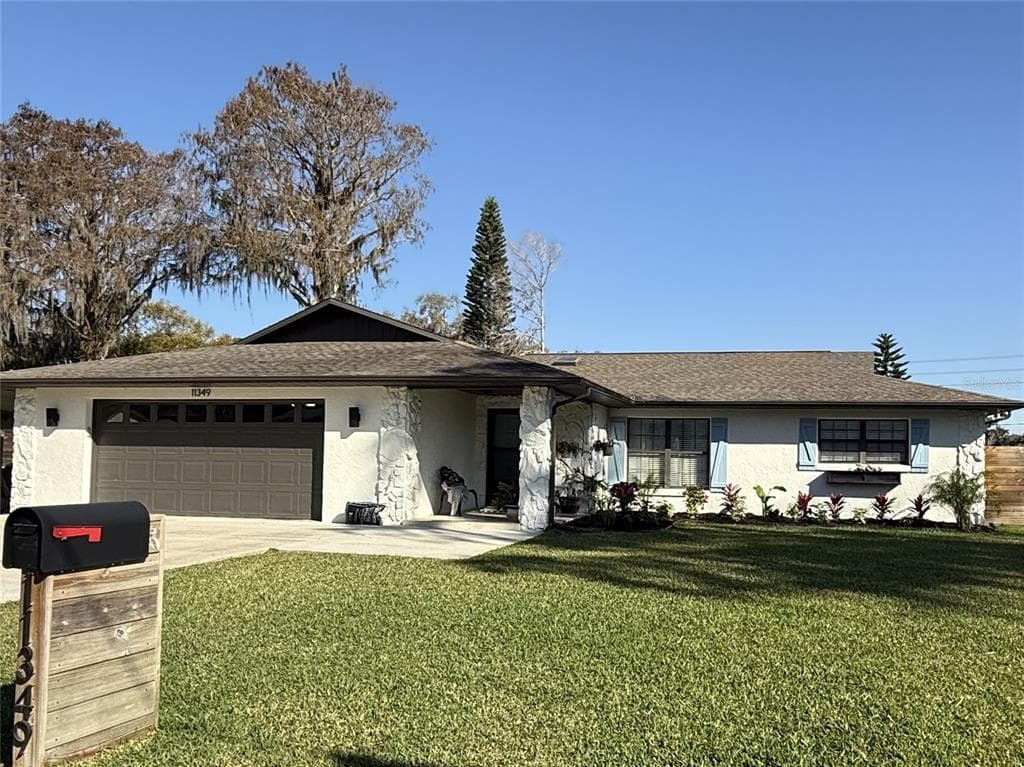 11349 DAVISON LANE TAVARES, FL 32778
