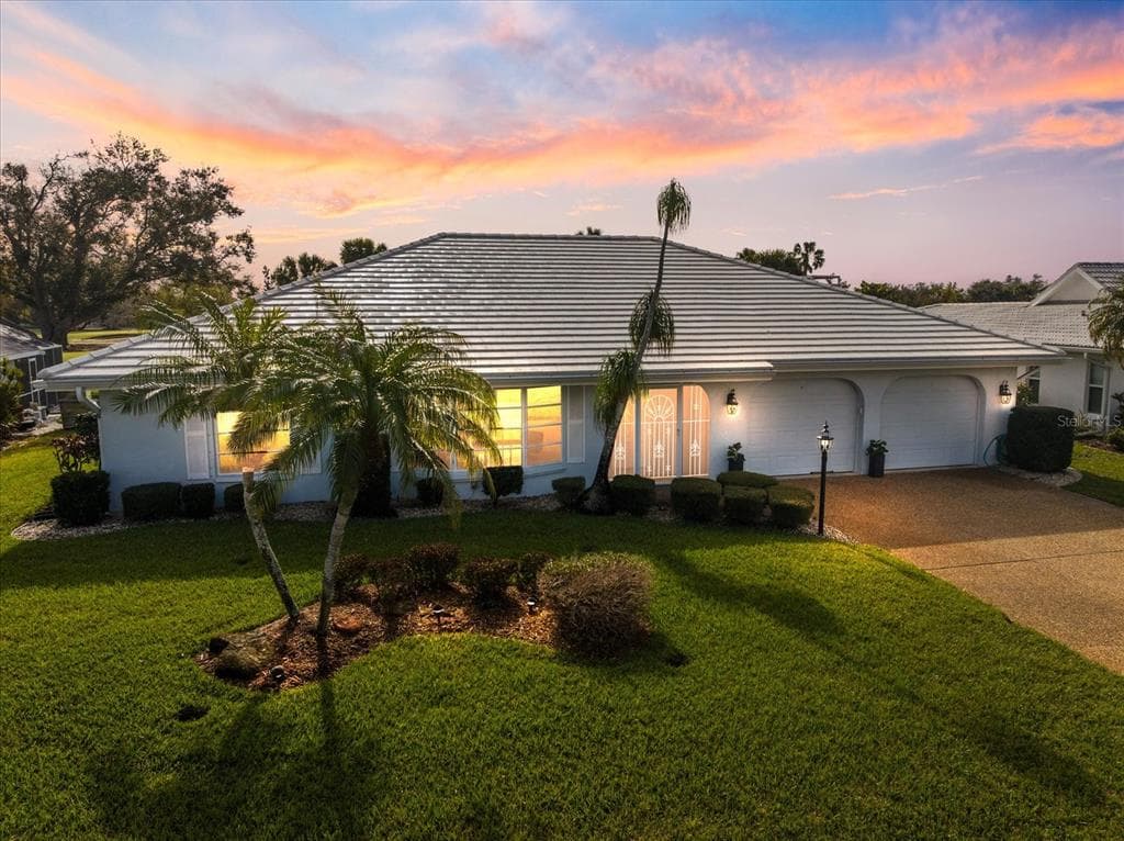 952 E GONDOLA DRIVE VENICE, FL 34293