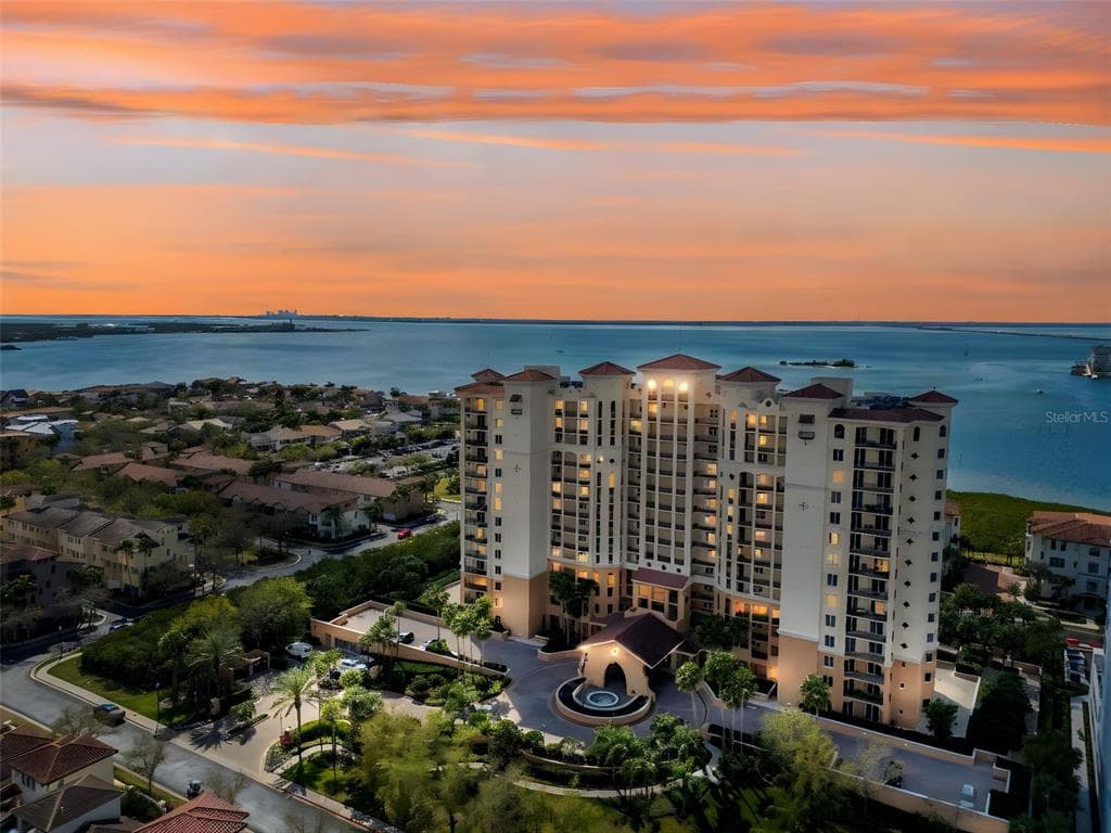 5823 BOWEN DANIEL DRIVE UNIT 604 TAMPA, FL 33616