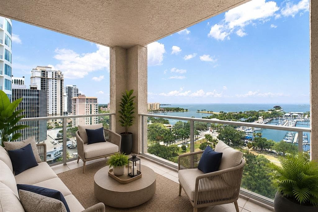 100 BEACH DRIVE NE UNIT 1501