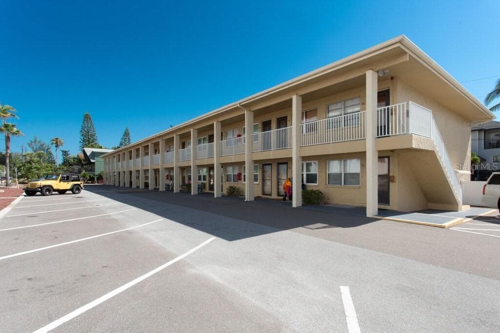 8475 W GULF BOULEVARD UNIT 12A TREASURE ISLAND, FL 33706