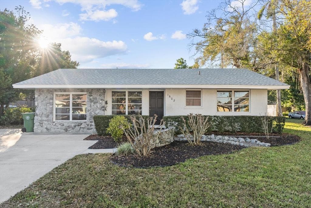 1602 27TH STREET W BRADENTON, FL 34205