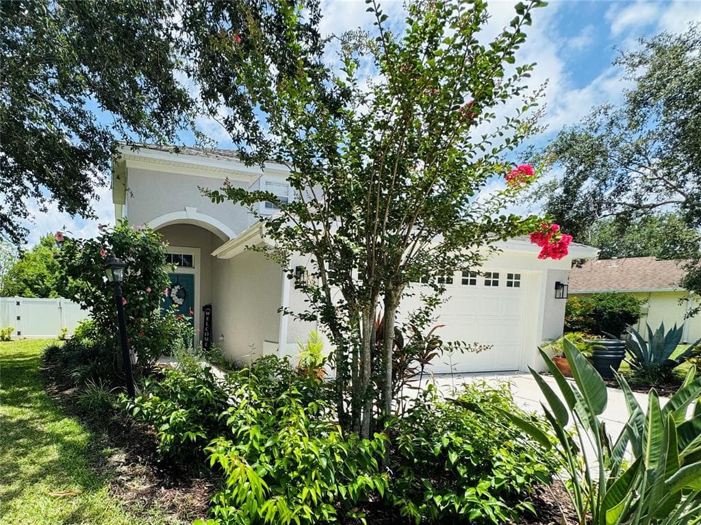 15207 SEAROBBIN DRIVE LAKEWOOD RANCH, FL 34202