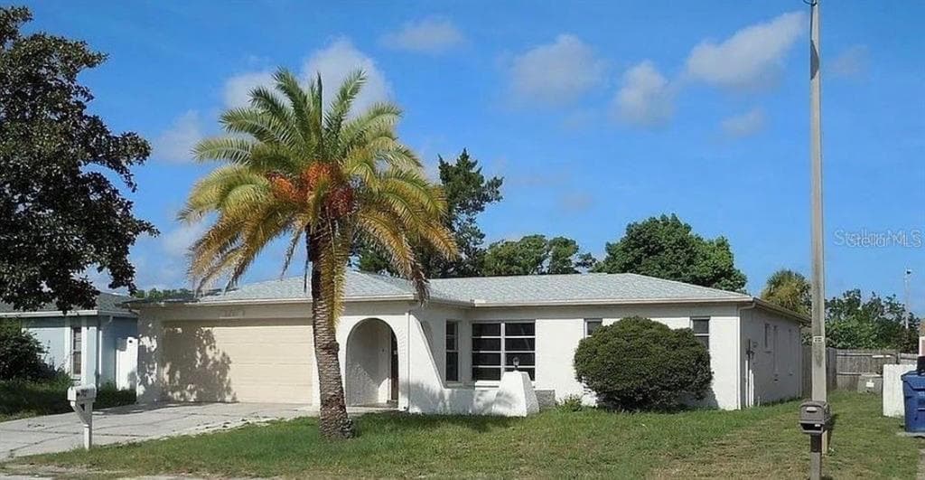 9641 MOREHEAD LANE PORT RICHEY, FL 34668