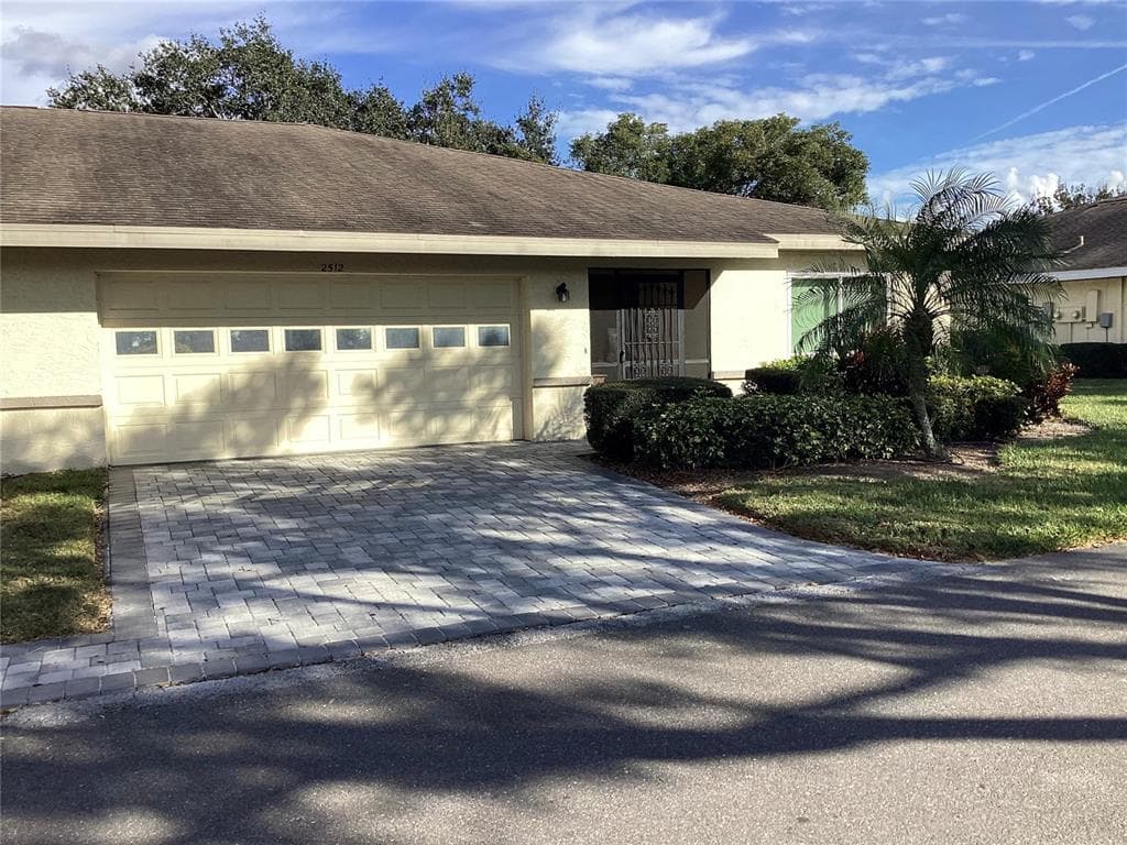 2512 LANCASTER DRIVE UNIT 2512