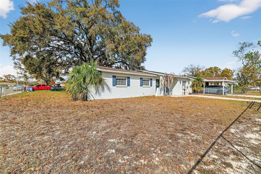 7006 TIDEWATER TRAIL TAMPA, FL 33619