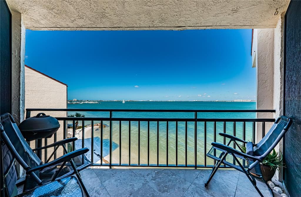 5541 PUERTA DEL SOL BOULEVARD S UNIT 414 ST PETERSBURG, FL 33715