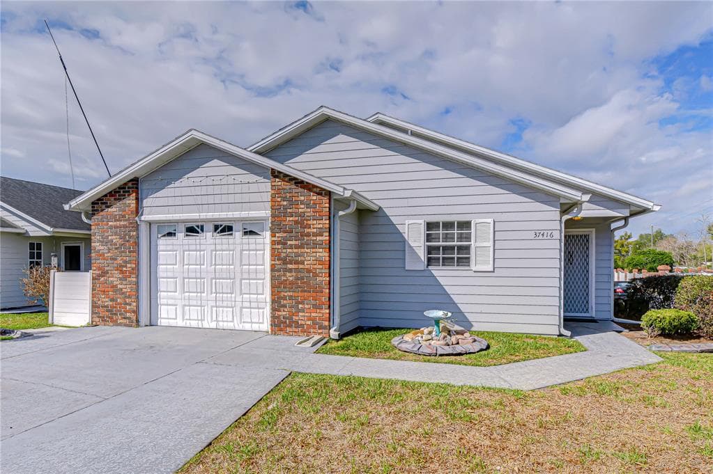37416 TEABERRY LOOP