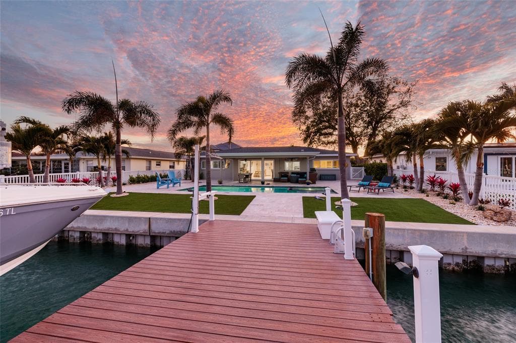 11775 E 4TH STREET E TREASURE ISLAND, FL 33706