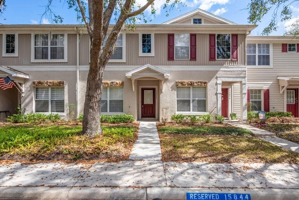 15844 FISHHAWK FALLS DRIVE LITHIA, FL 33547