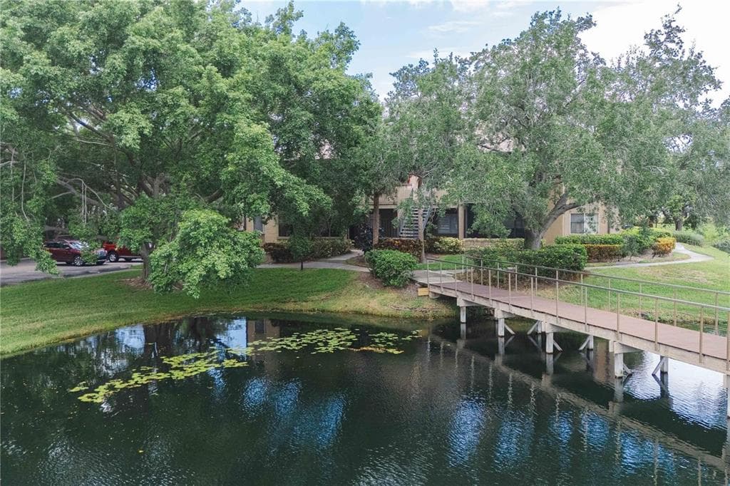 10263 GANDY BOULEVARD N UNIT 2405 ST PETERSBURG, FL 33702