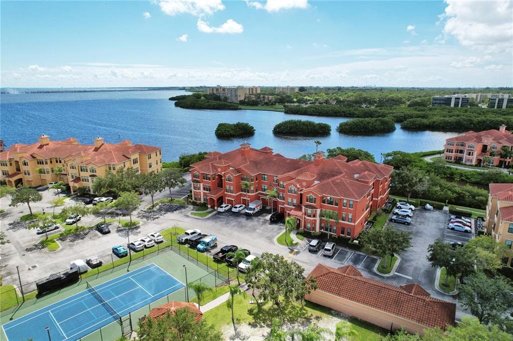 2713 VIA MURANO UNIT 232 CLEARWATER, FL 33764