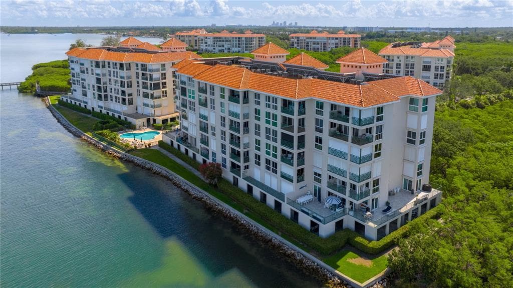 4830 OSPREY DRIVE S UNIT 506 ST PETERSBURG, FL 33711