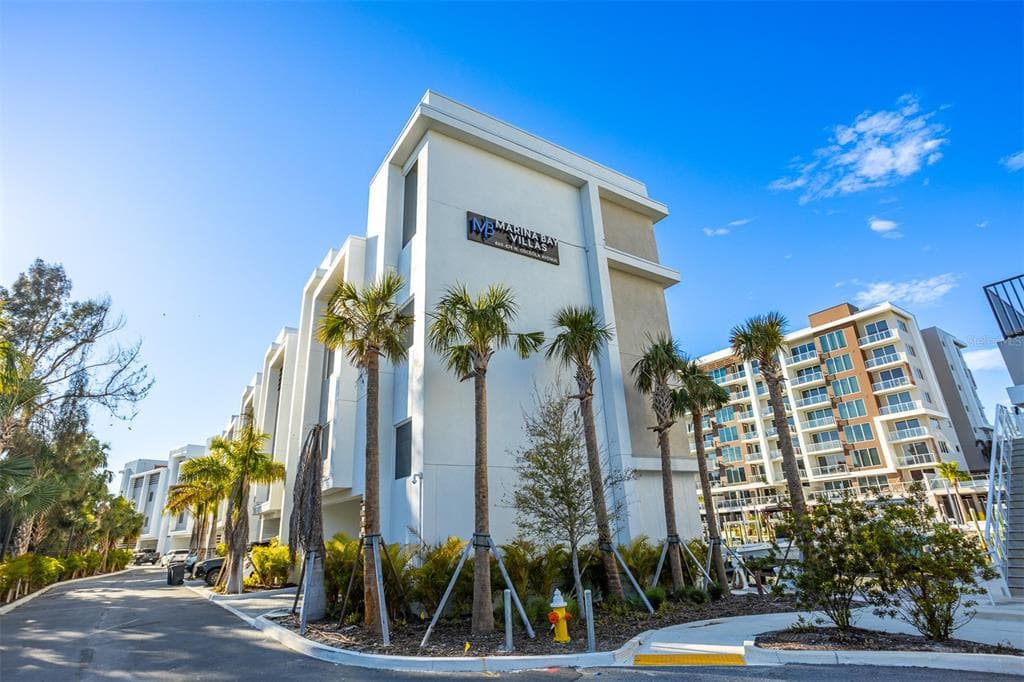 870 N OSCEOLA AVENUE CLEARWATER, FL 33755