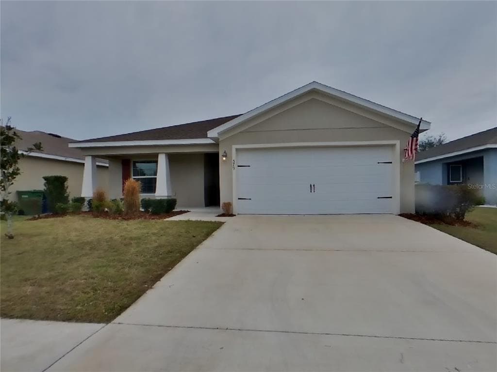 579 LORIENT DRIVE EAGLE LAKE, FL 33839