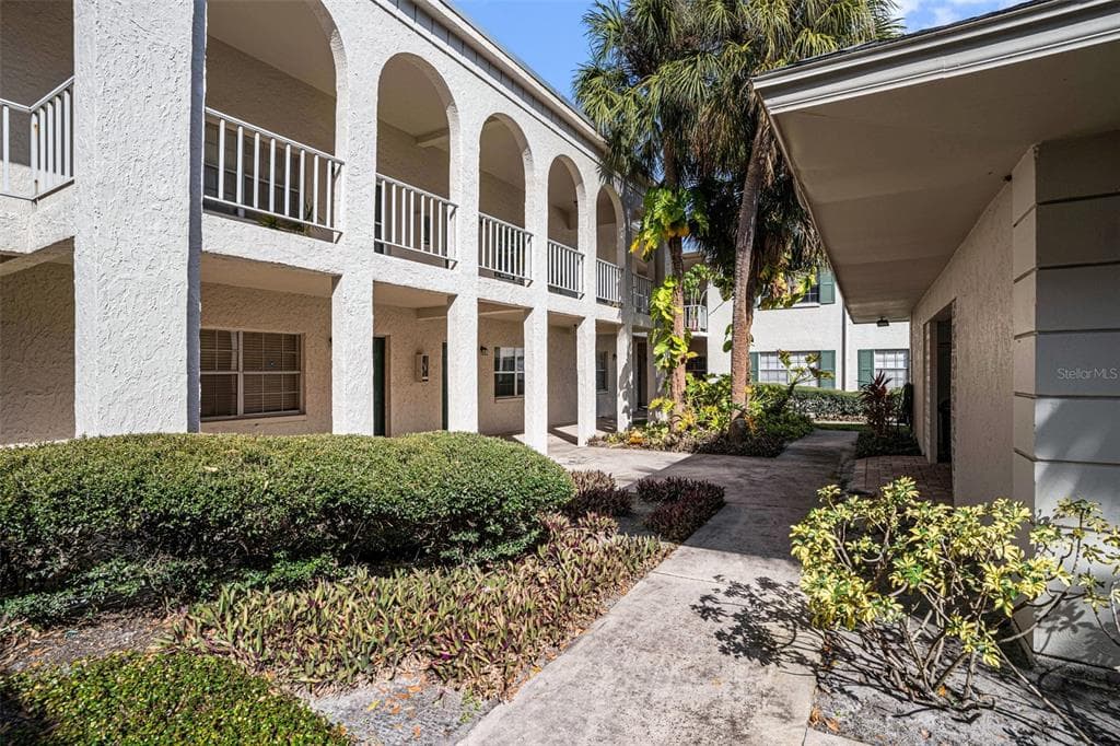 4325 AEGEAN DRIVE UNIT 114B TAMPA, FL 33611