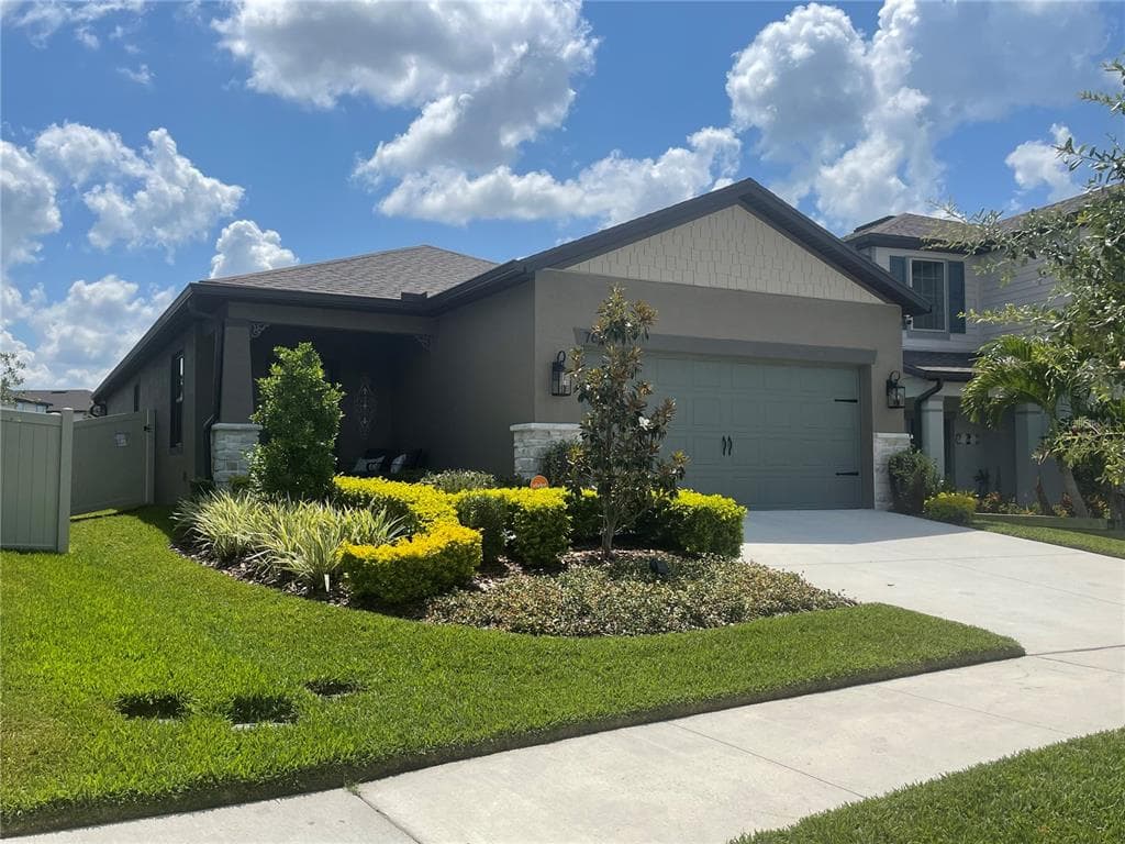 7616 YALE HARBOR DRIVE WESLEY CHAPEL, FL 33545