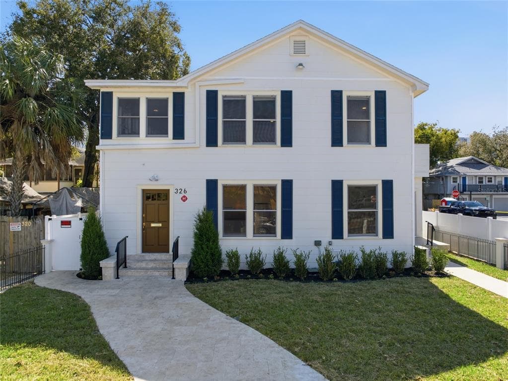 326 6TH AVENUE N UNIT 204 ST PETERSBURG, FL 33701